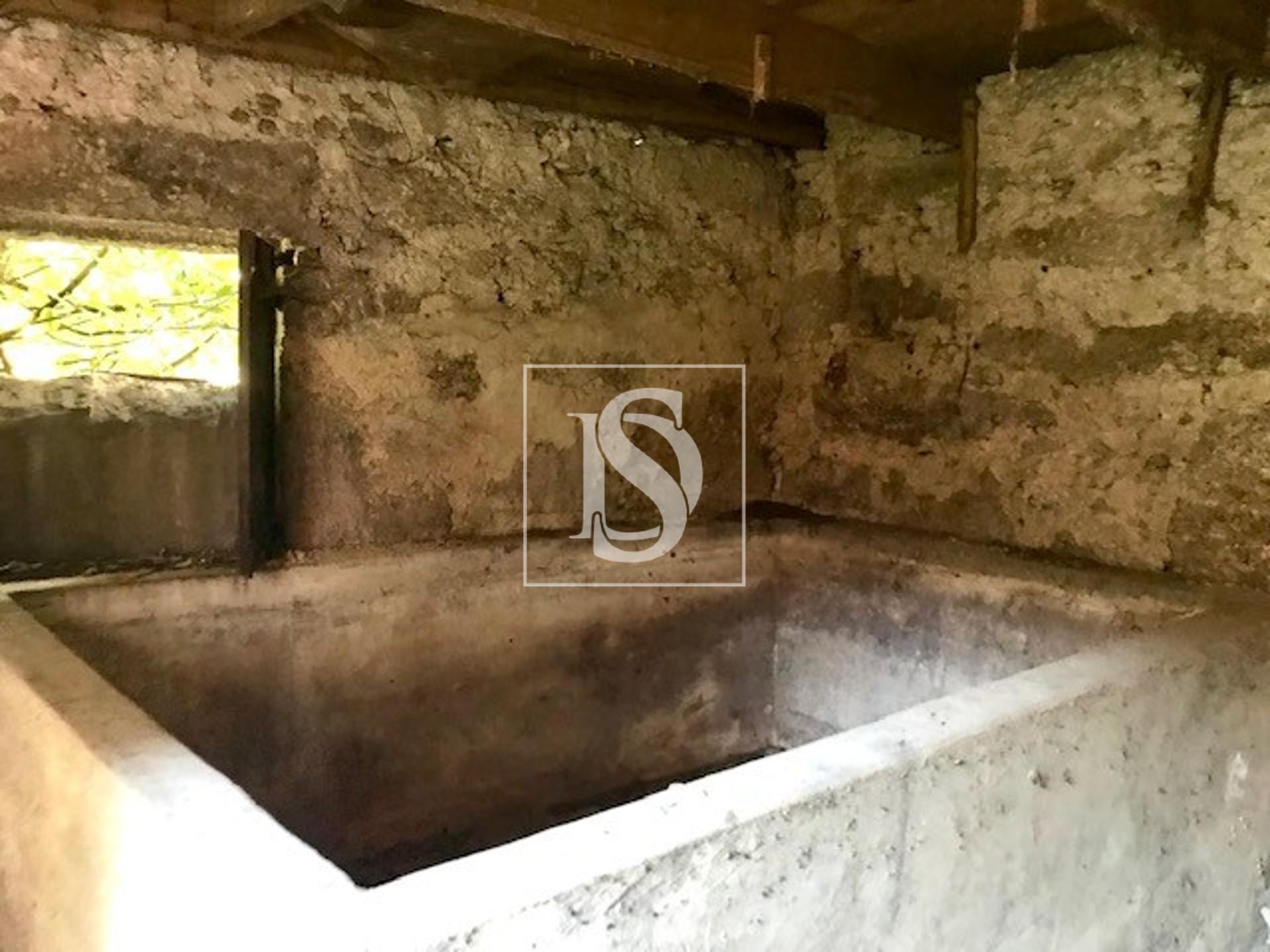 Moradia para Restaurar T2