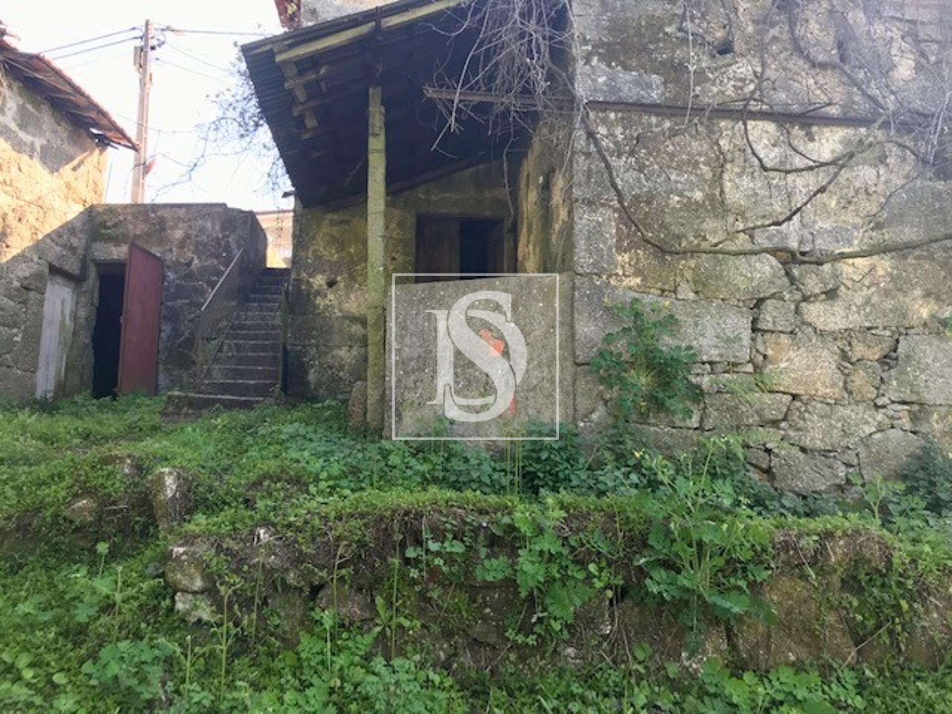 Moradia para Restaurar T2